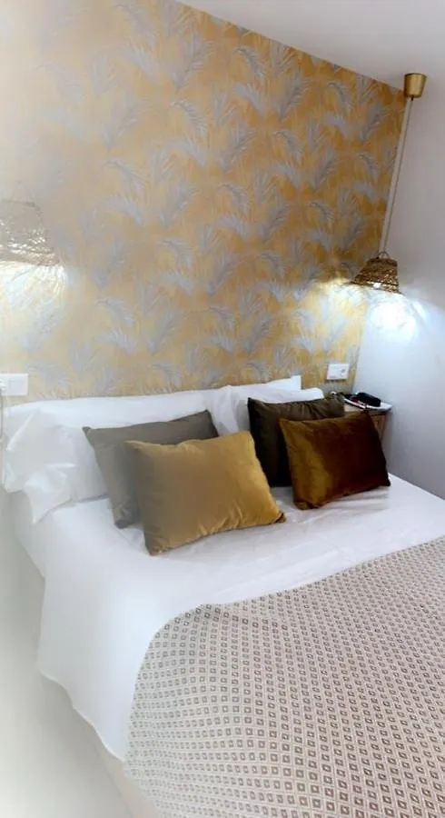 Suite Deluxe Face Mer Apart Malaga Apartment